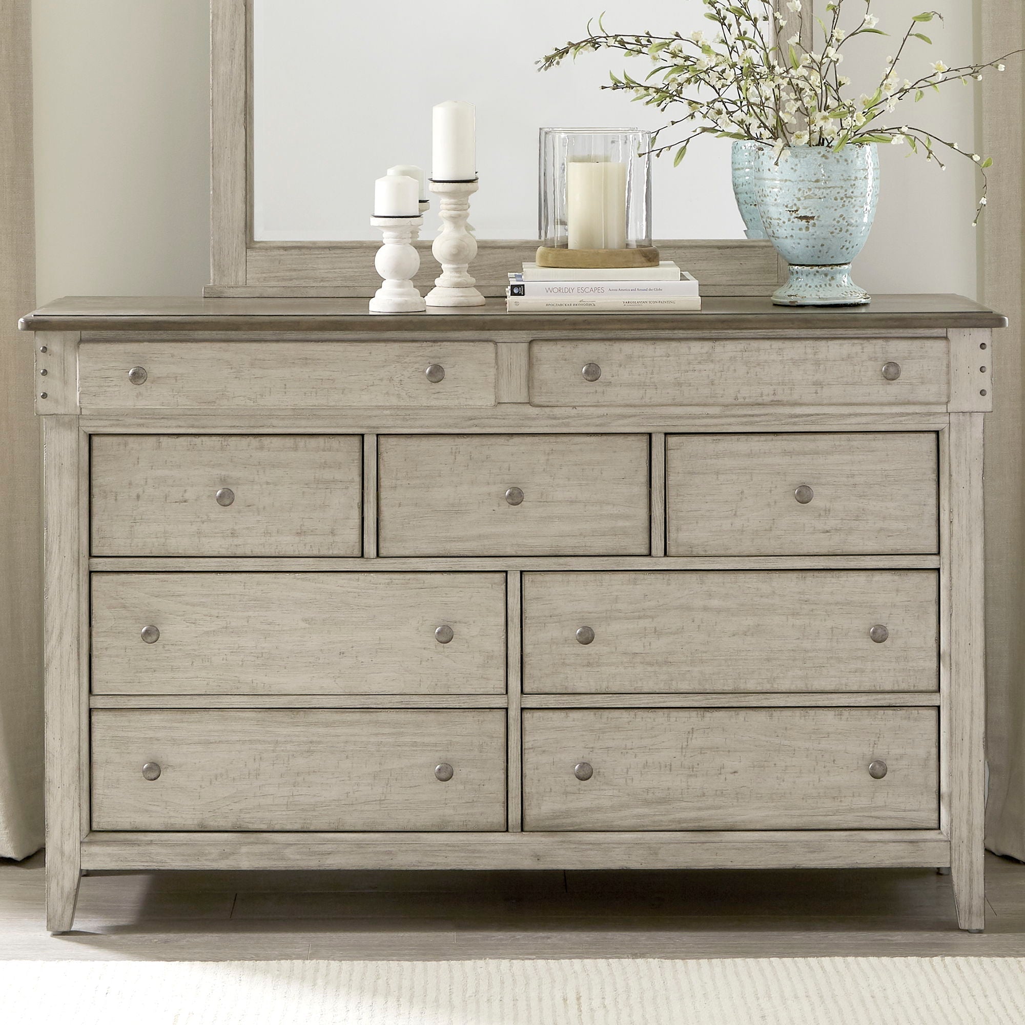 Ivy Hollow 9-Drawer Dresser