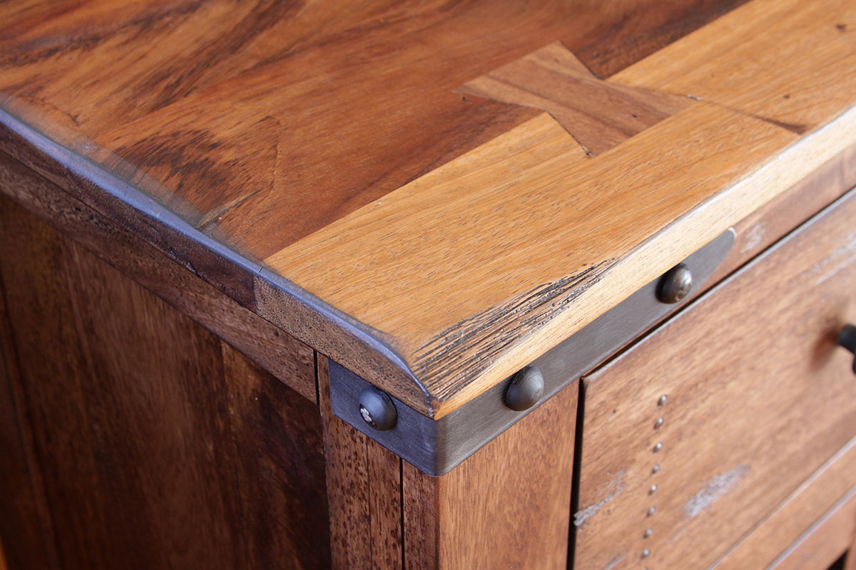 1-Drawer Parota End Table – Cinnamon Brown