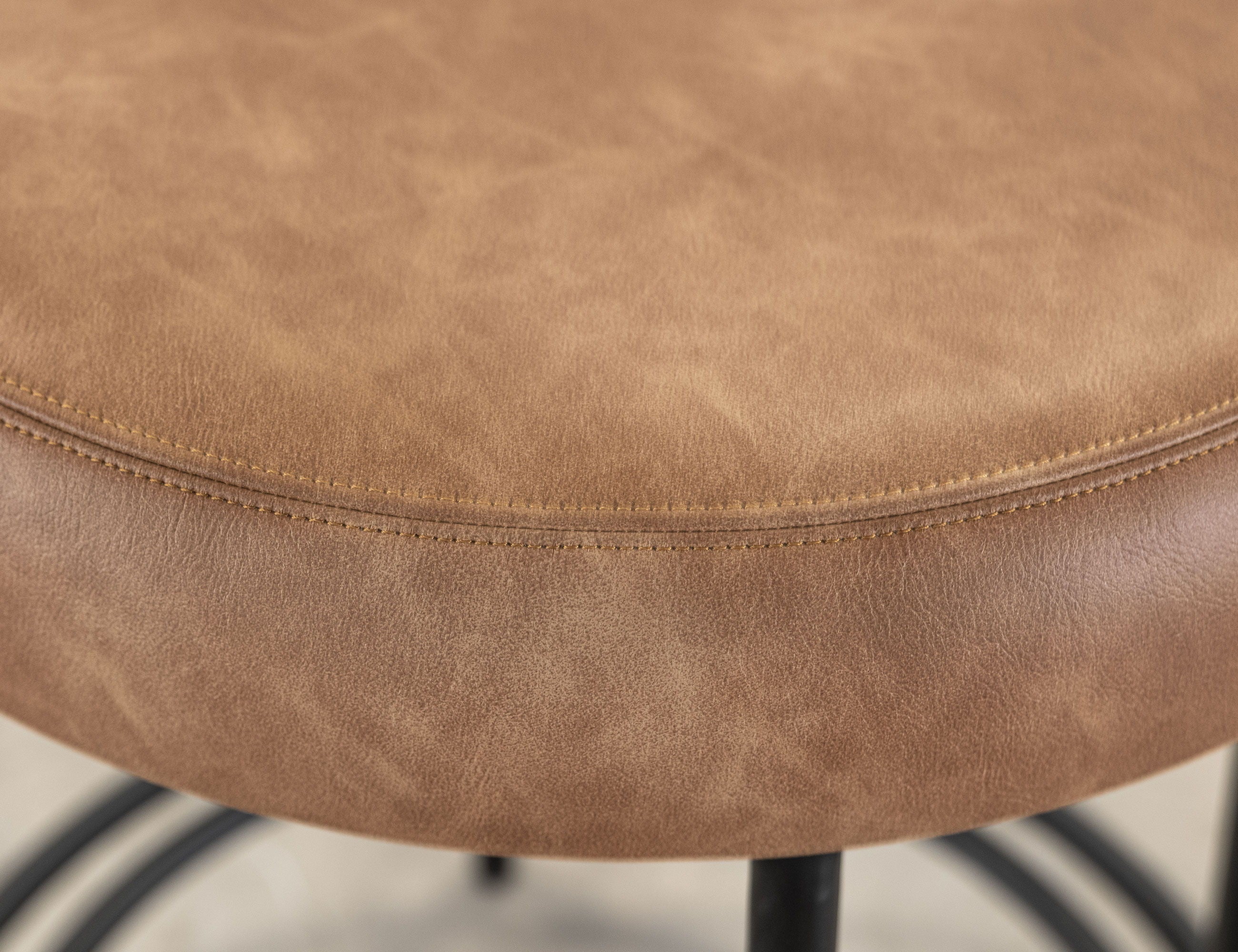 Frida IUP Stool – Stylish & Comfortable Barstool