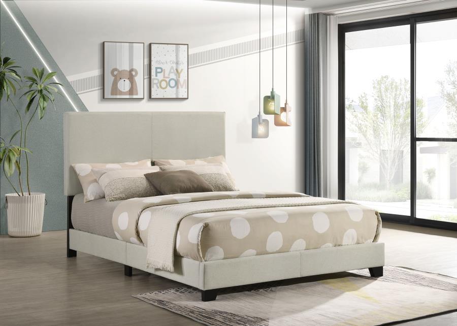 Dorian Upholstered Panel Bed