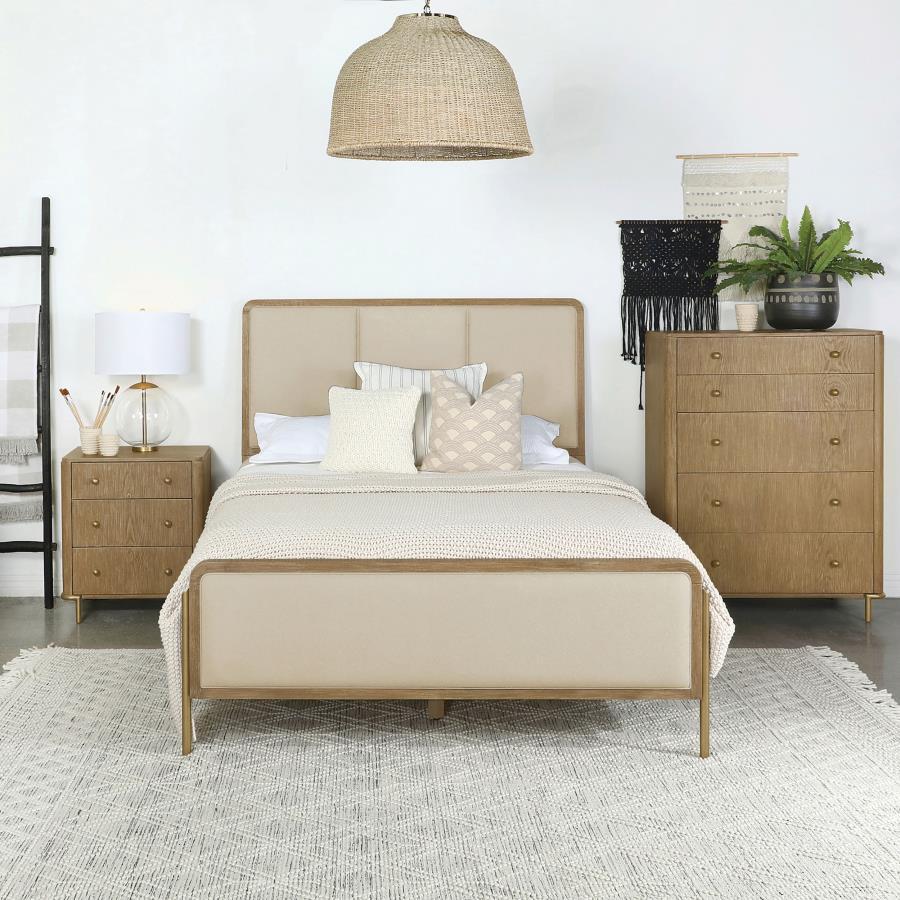 Arini Panel Bed – Eastern King
