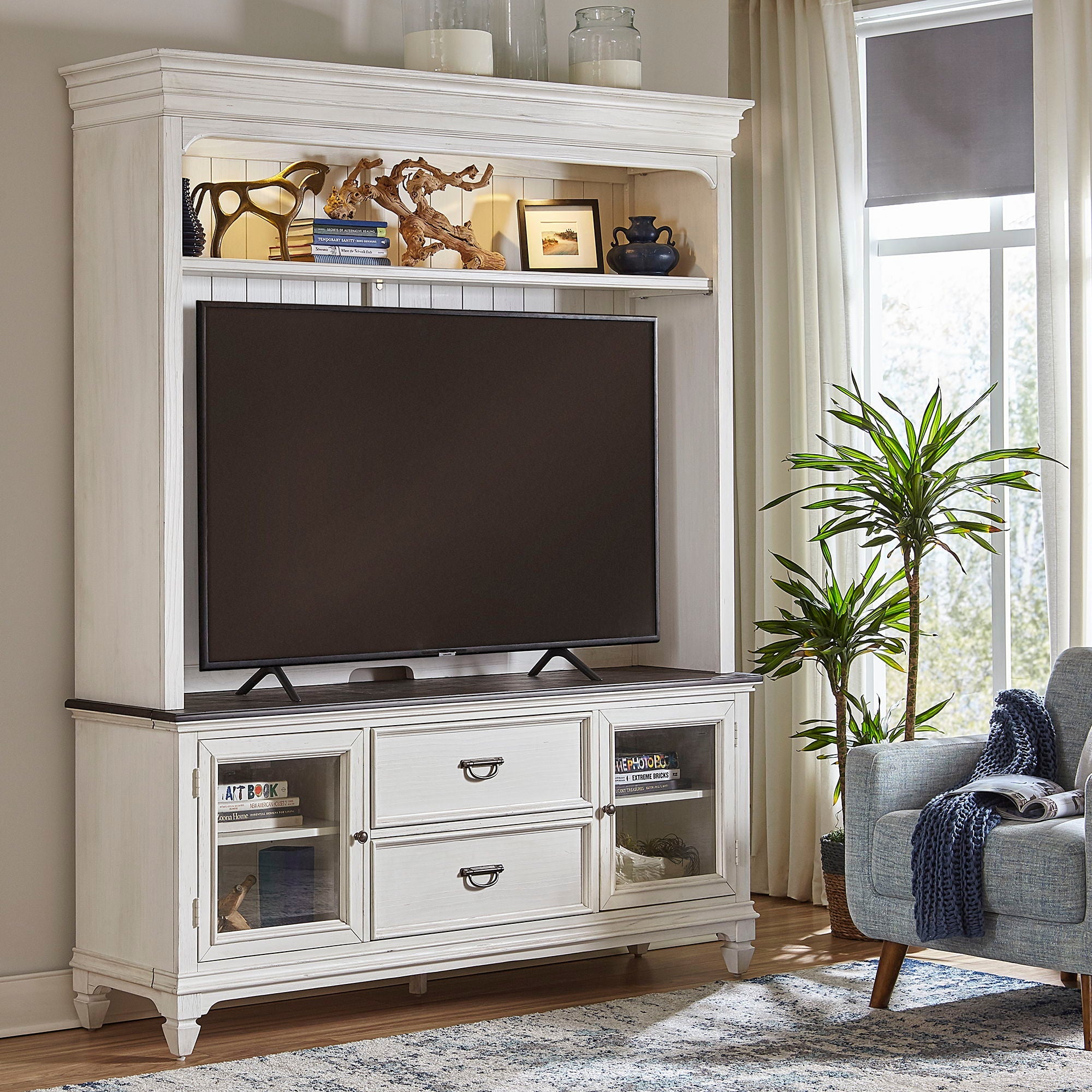 Allyson Park Classic White Entertainment Center