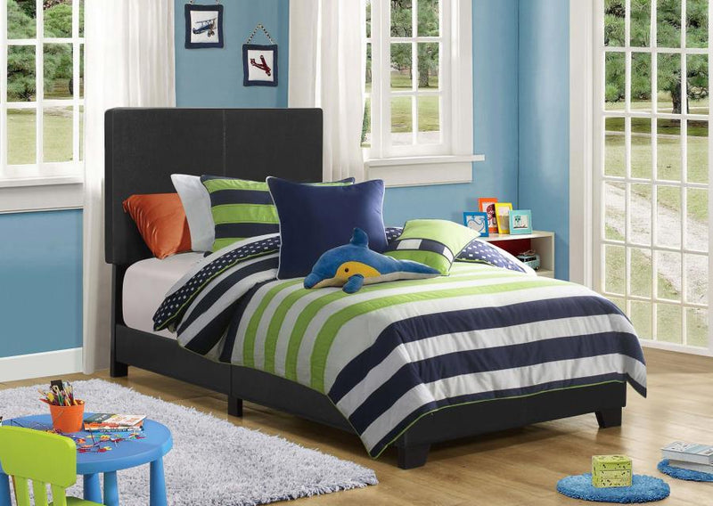 Dorian Upholstered Panel Bed