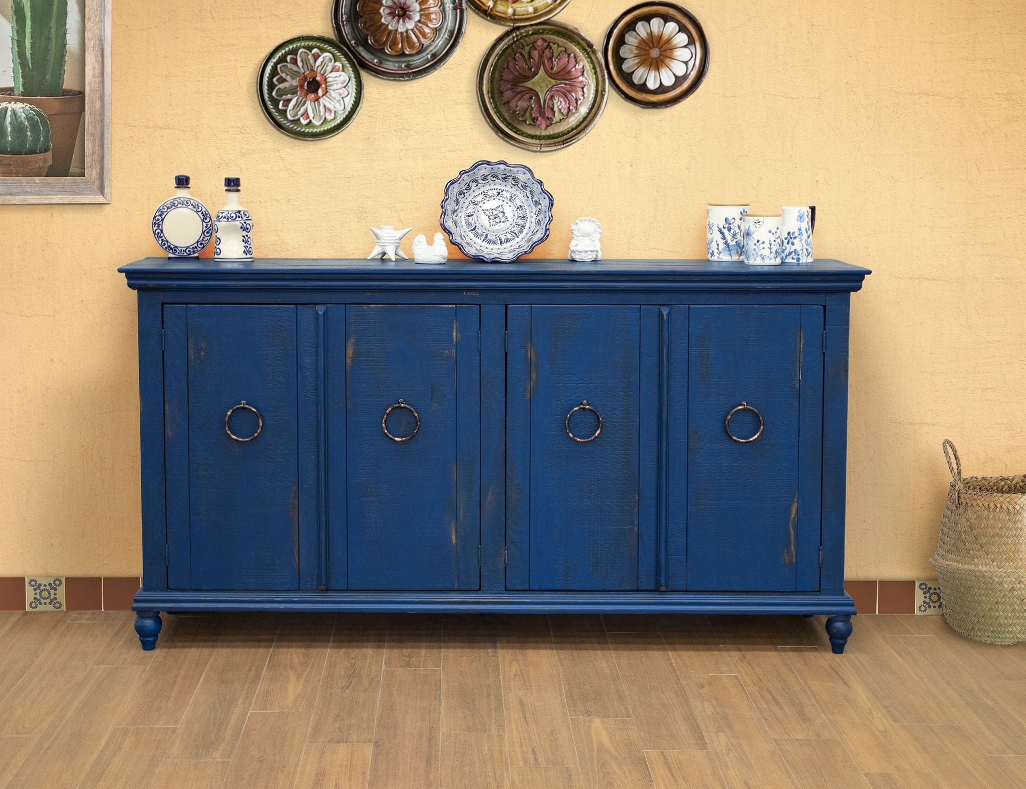 Capri 4 Door Console in Charcoal