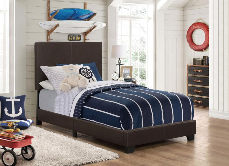 Dorian Upholstered Panel Bed