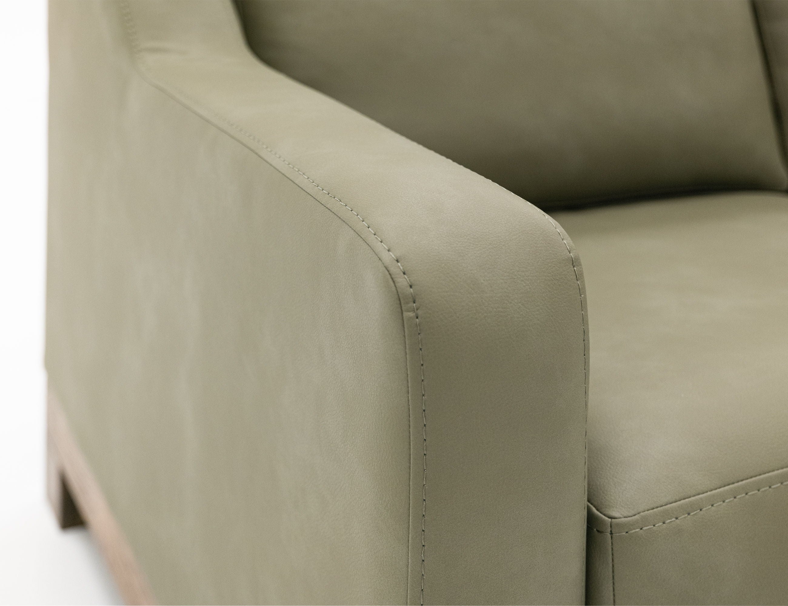 Natural Teca - Armchair in Olive Green