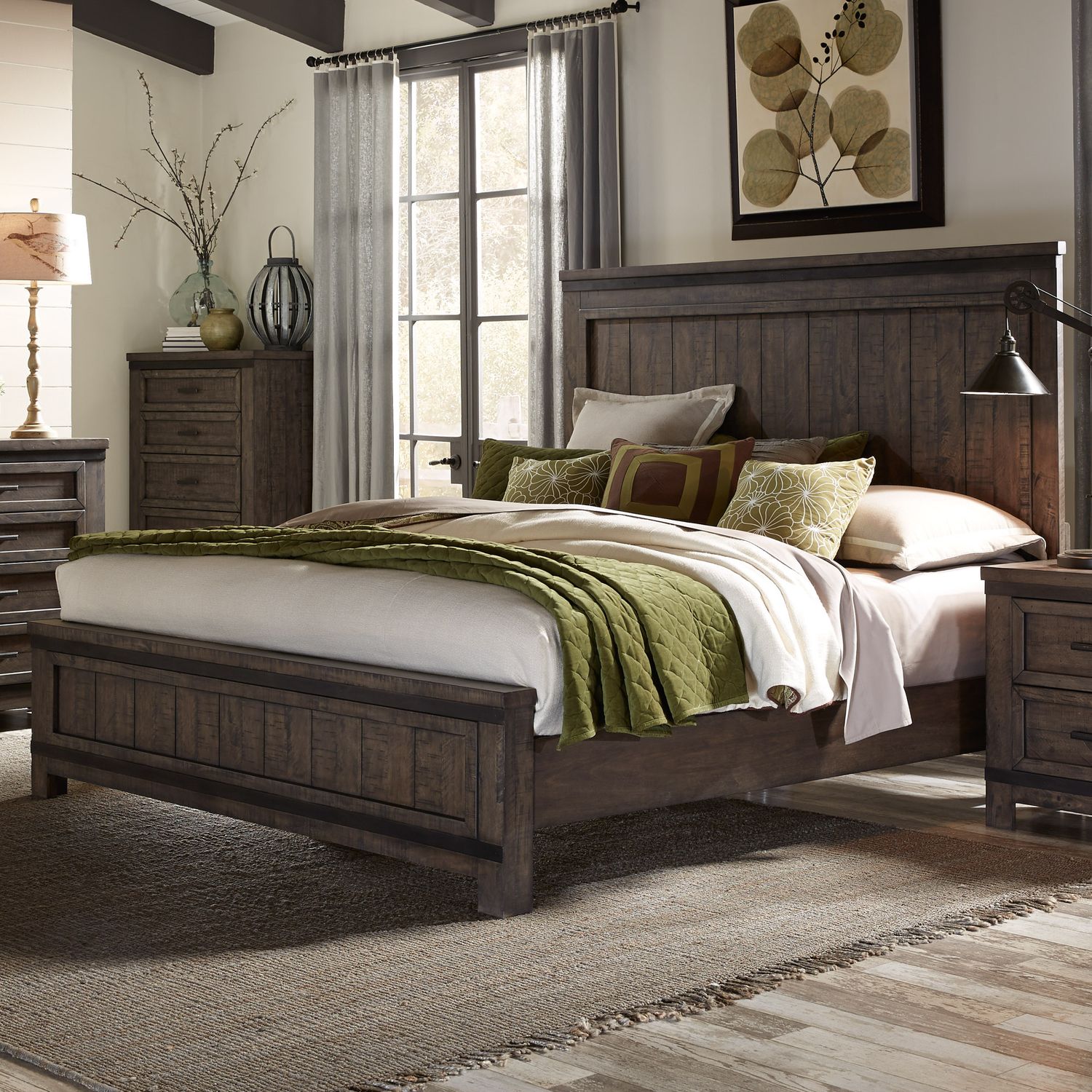 Thornwood Hills Panel Bed