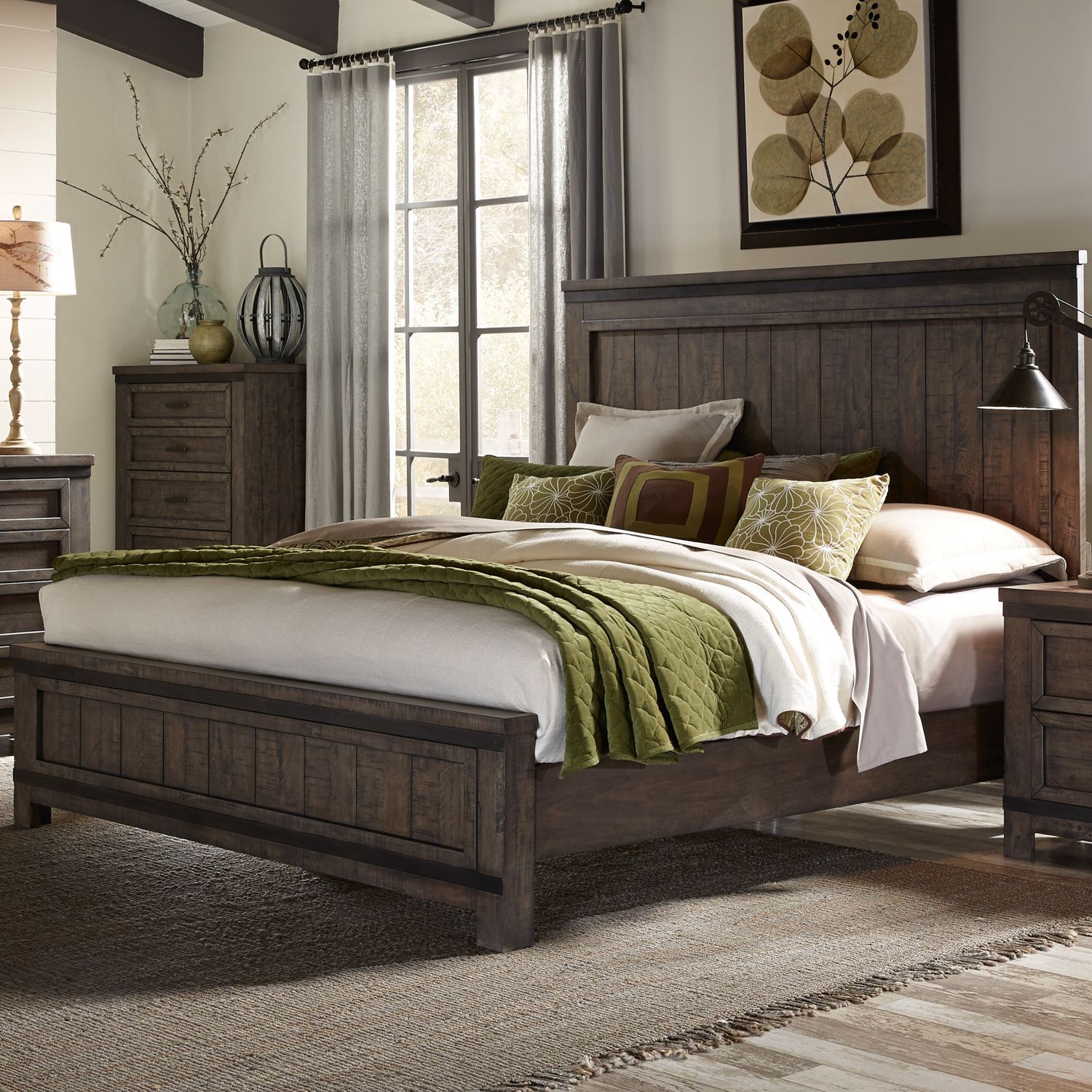 Thornwood Hills Panel Bed