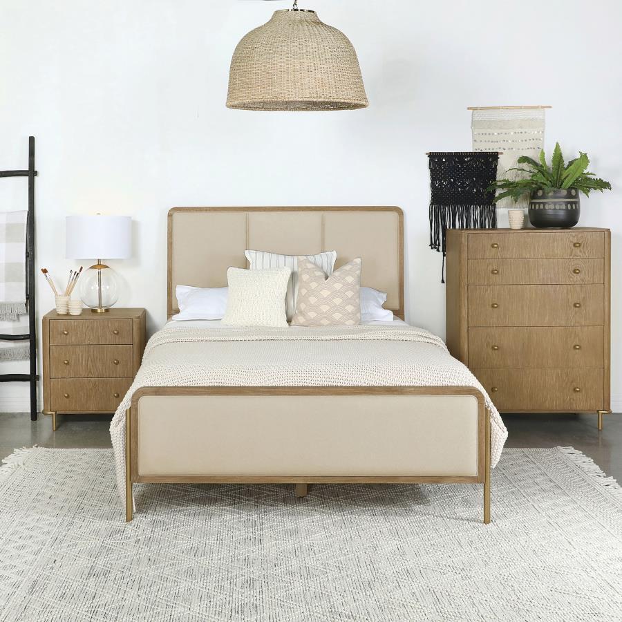 Arini Panel Bed – Eastern King
