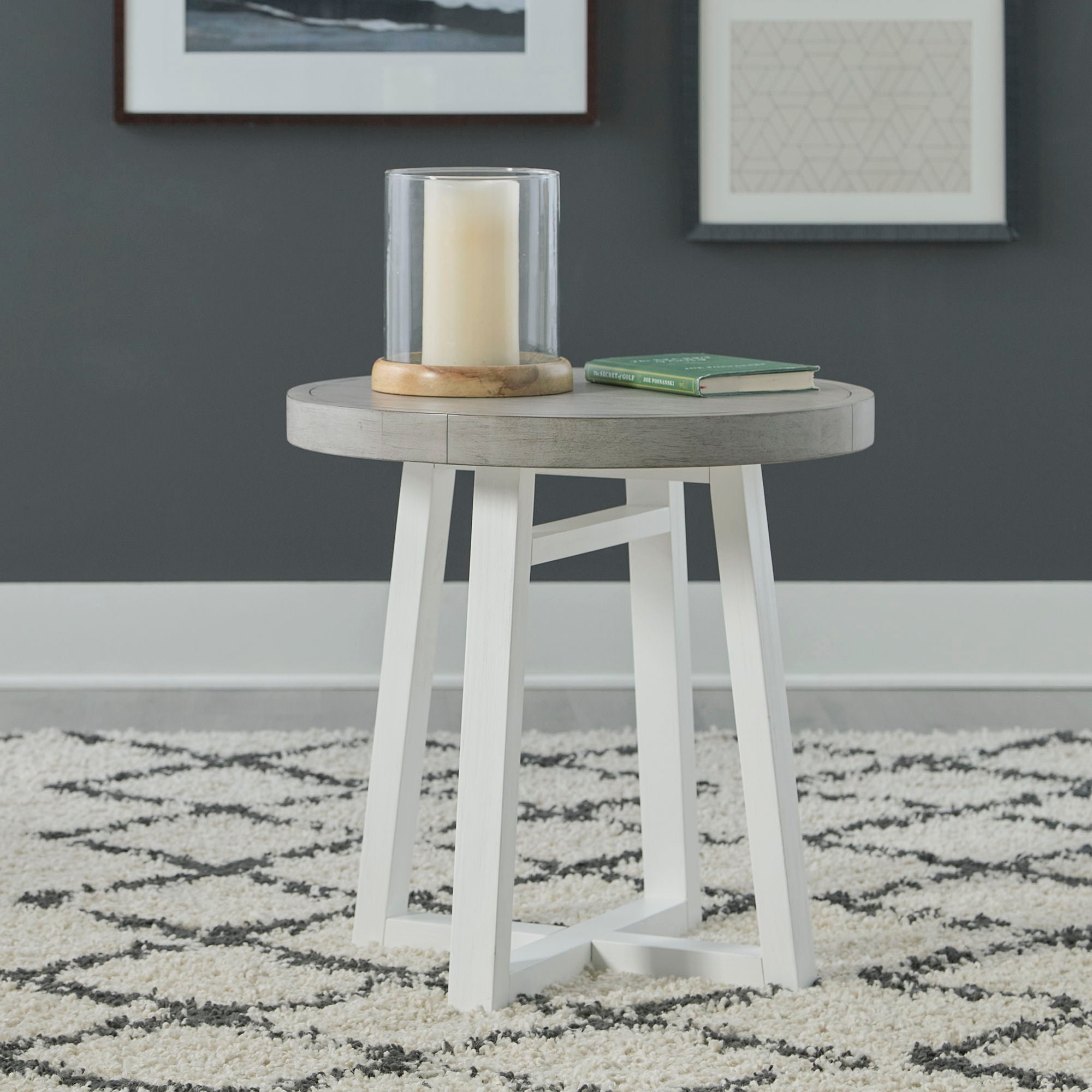 Palmetto Heights Round End Table