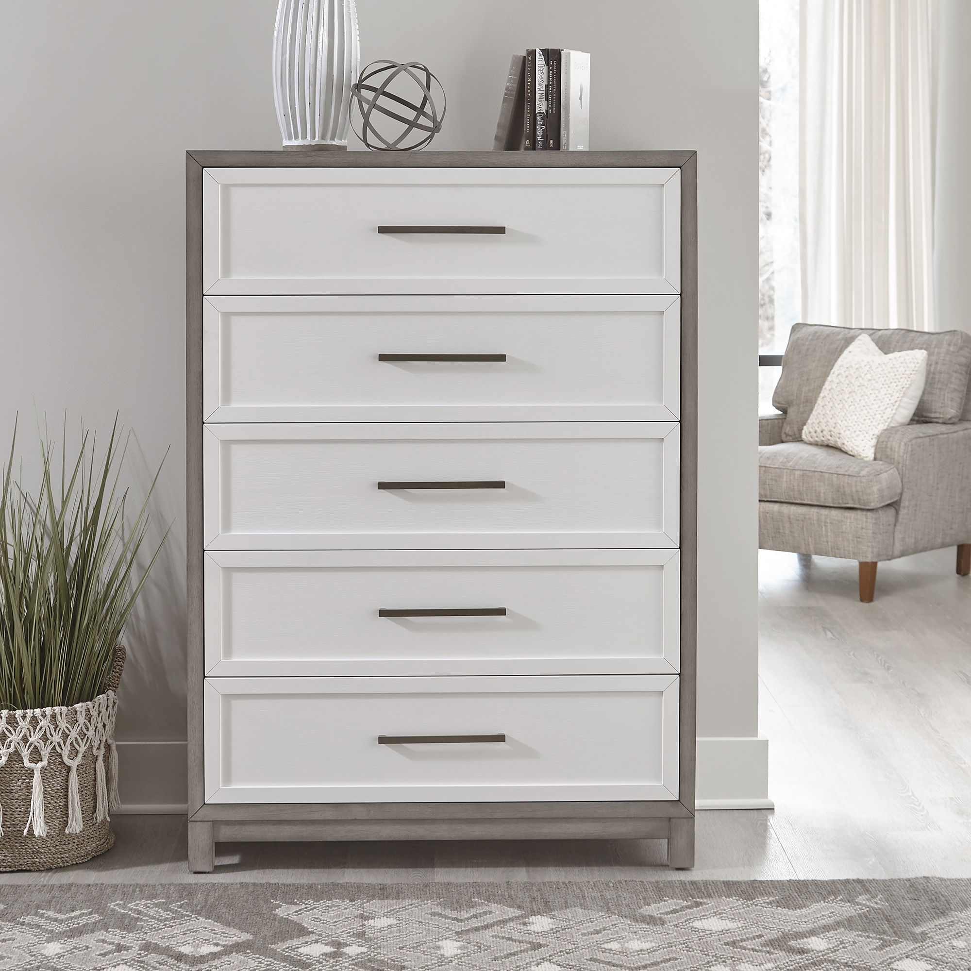 Palmetto Heights 5 Drawer Chest