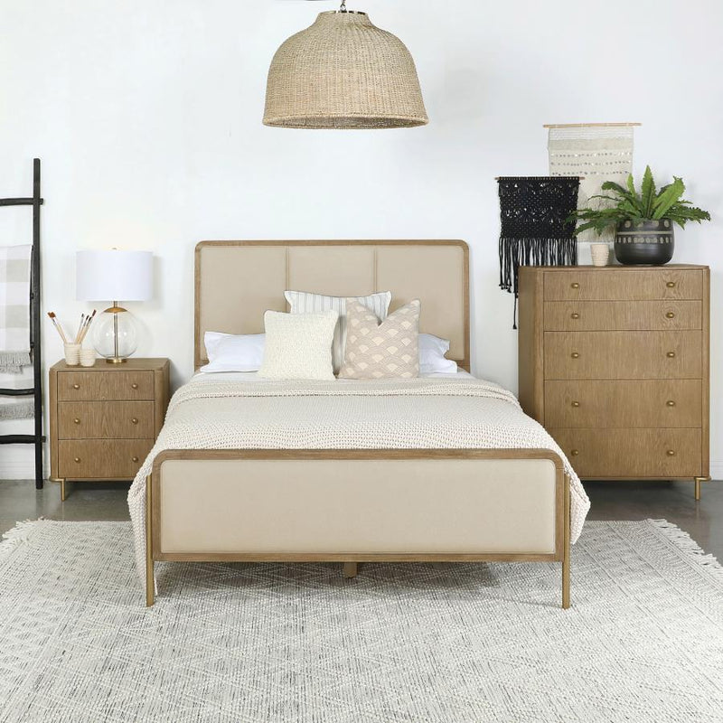Arini Panel Bed – Eastern King