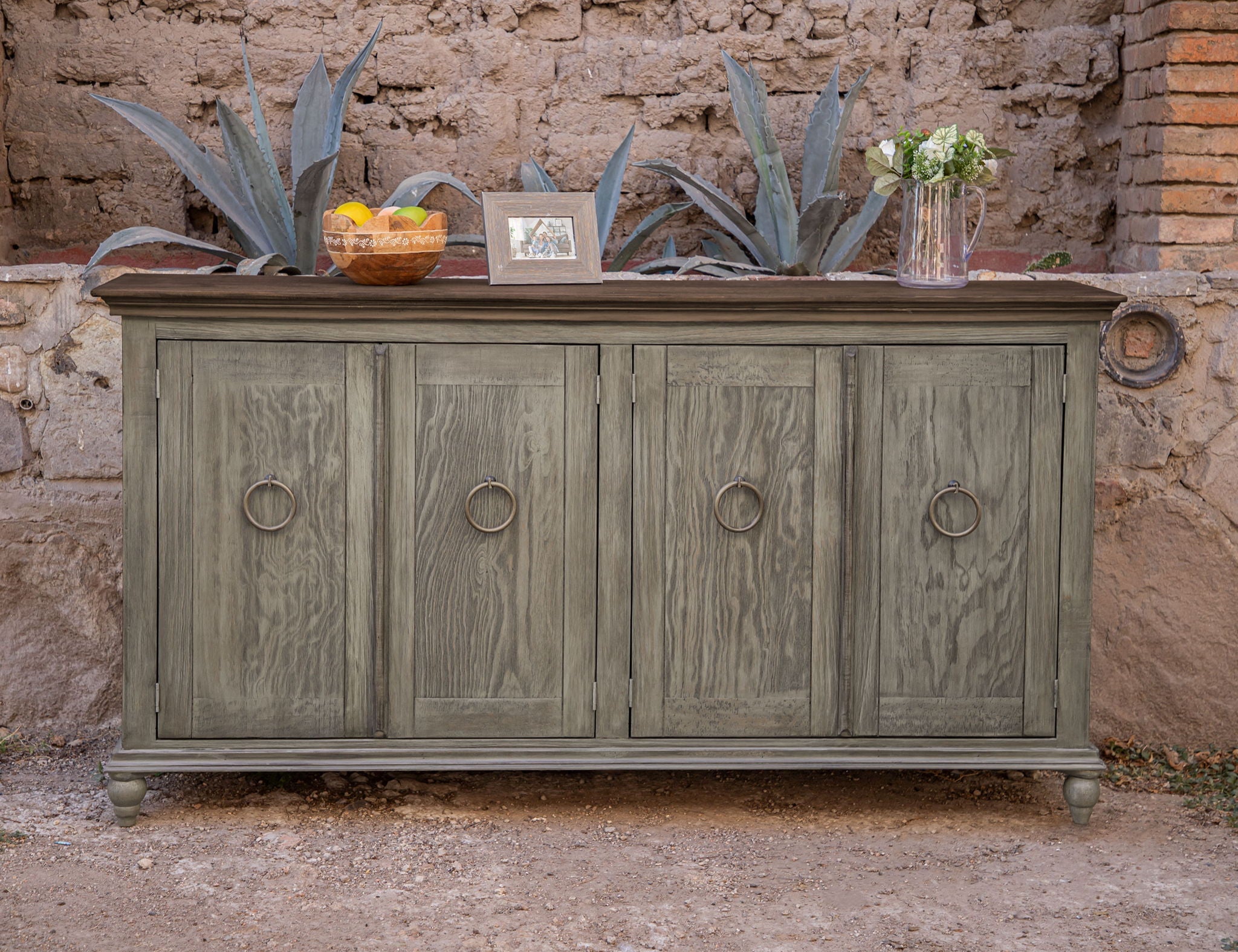 Capri 4 Door Console in Charcoal