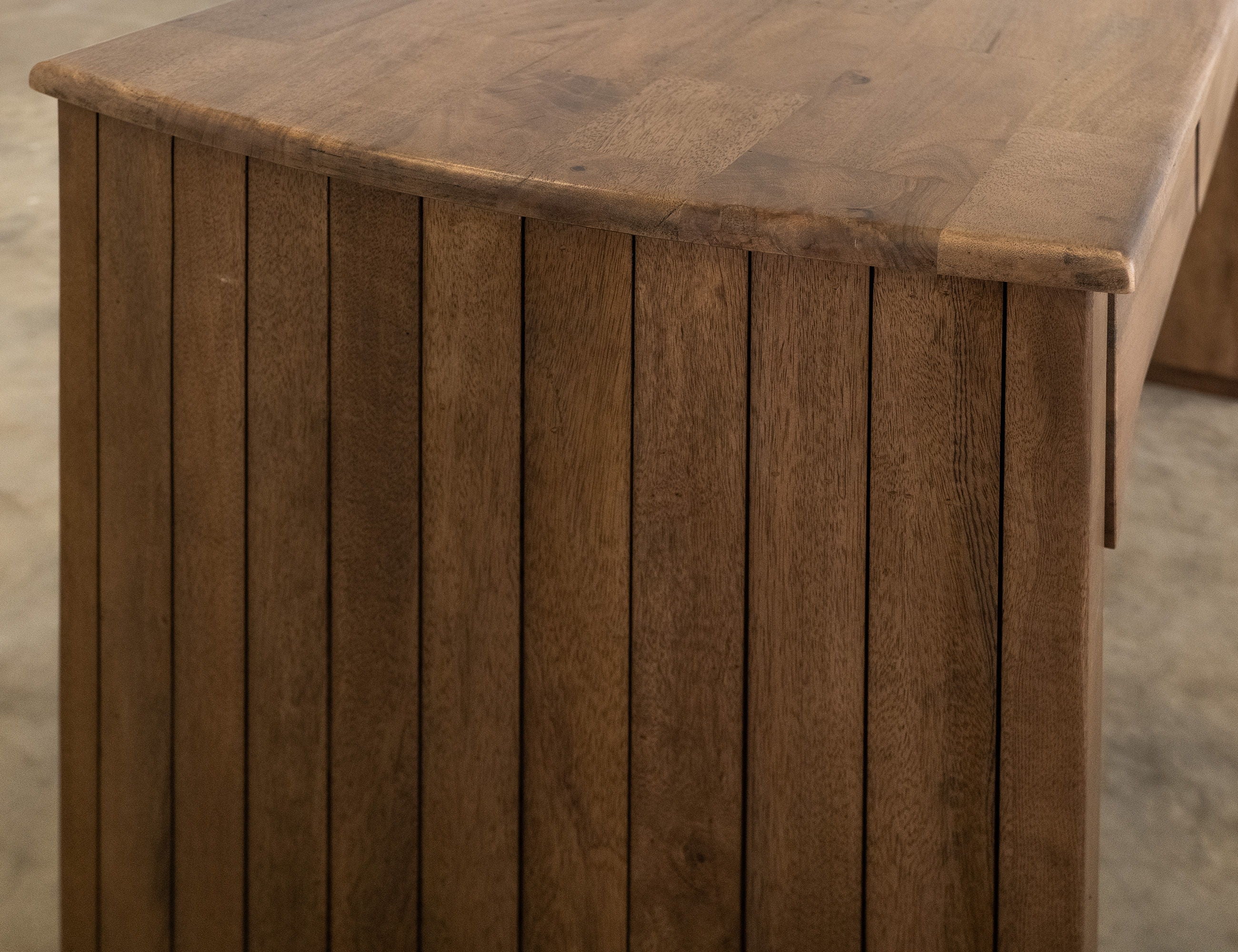 ezquite Desk – Handcrafted Mango Wood 3-Drawer Workspace