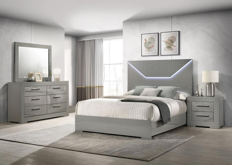 Ives Queen 4 PC Bedroom Set
