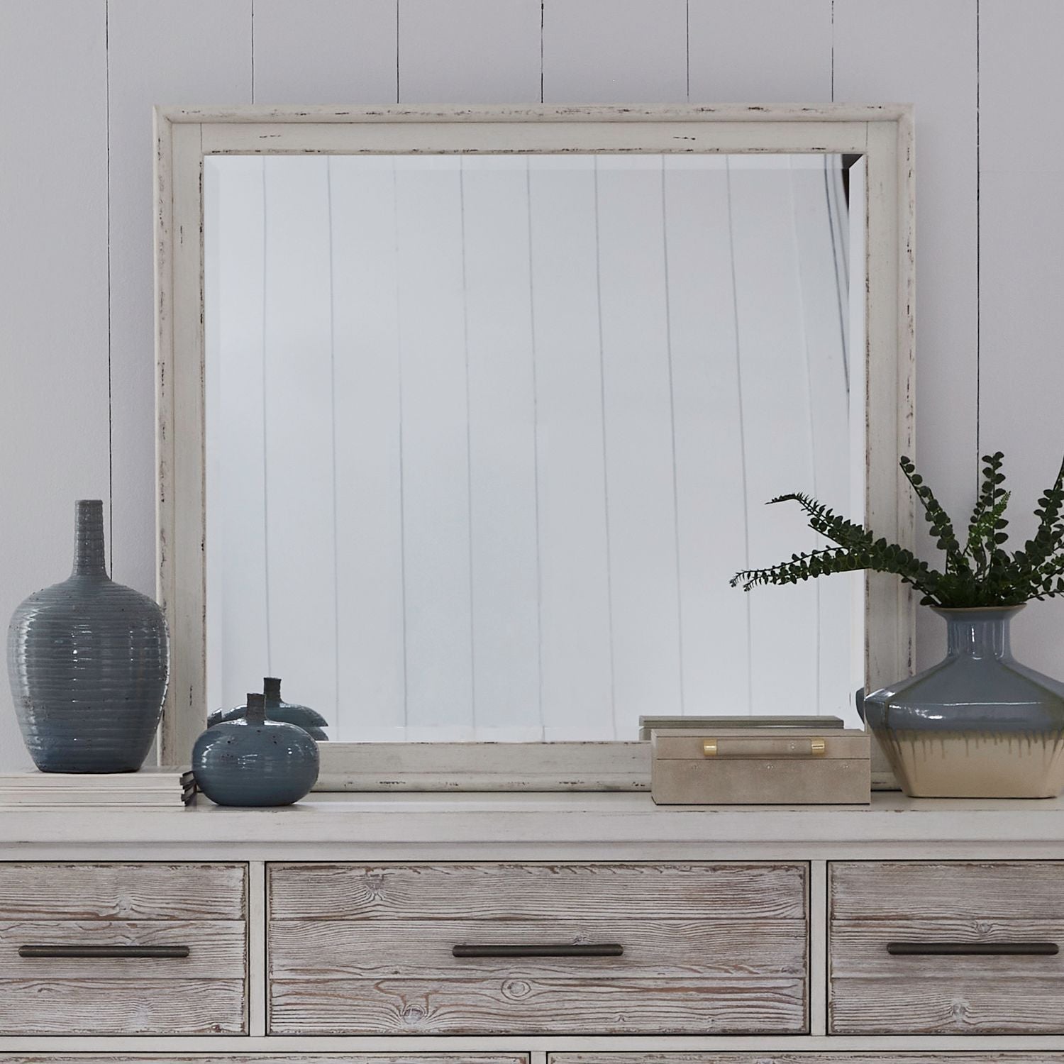 Landscape Mirror with White Finish, Softly Rounded Bead Molding